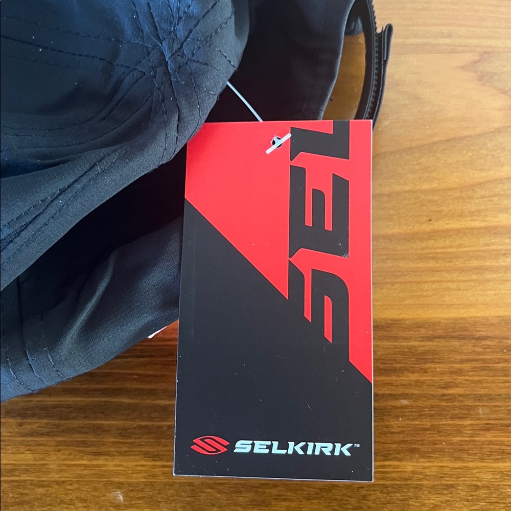 NWT Selkirk Core Hat - Picture 2 of 7